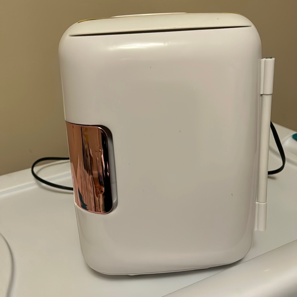 Mini cooler